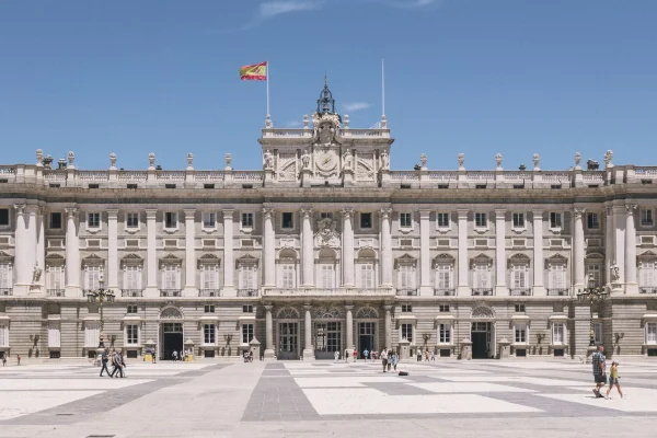 royal palace of madrid entrance